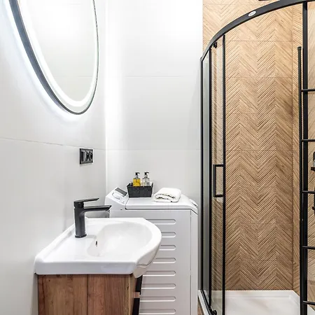 Rentplanet - Przy Centrum Kongresowym Lägenhet *