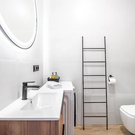 Rentplanet - Przy Centrum Kongresowym