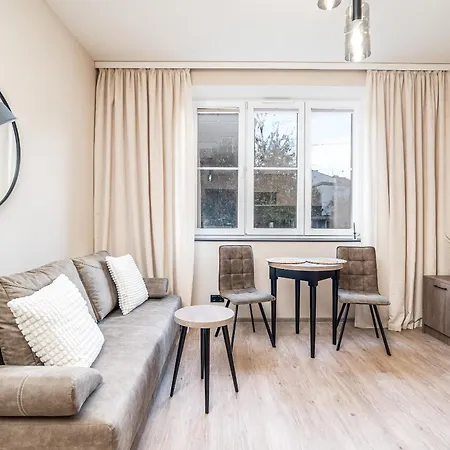 Rentplanet - Przy Centrum Kongresowym Lägenhet